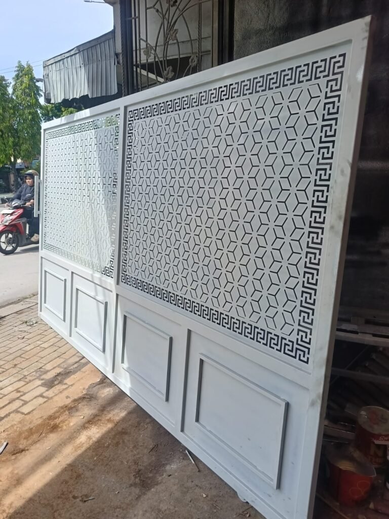 proeses pengecatan pagar cutting laser motif di solo raya